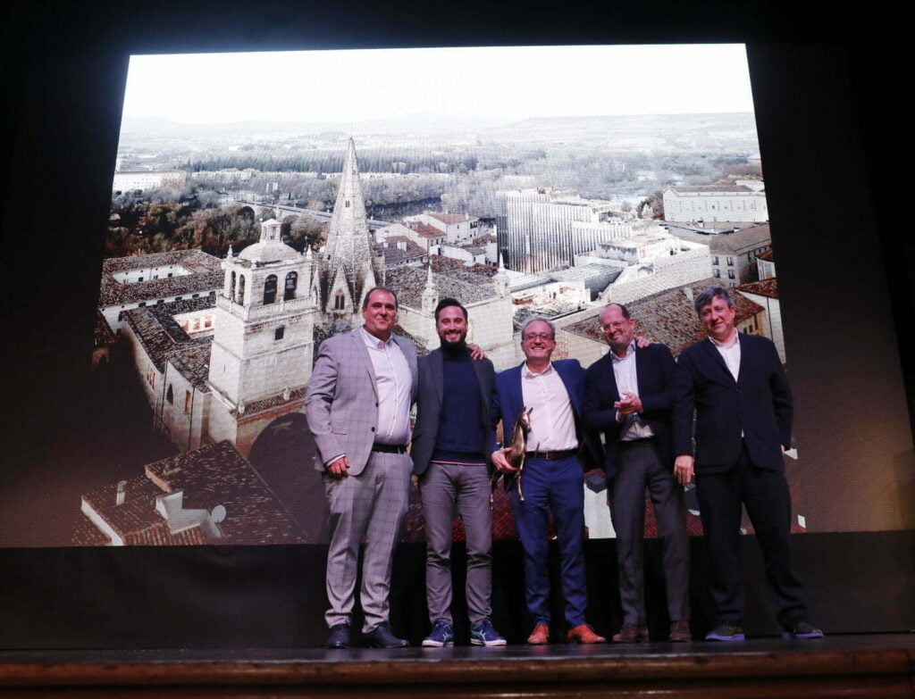 Centro de Alto Rendimiento Tecnológico